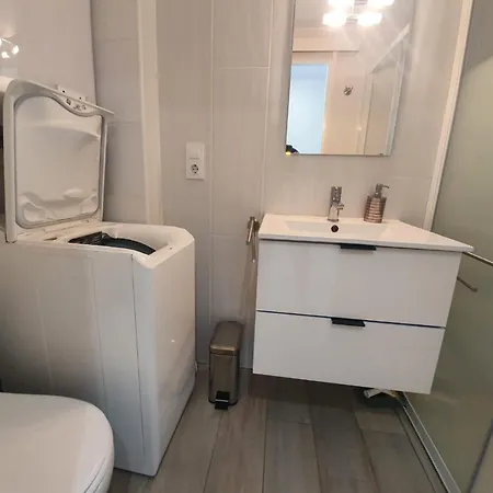 Superbe , Confort, 40 M2 + 10 M2 Terrasse Apartman
